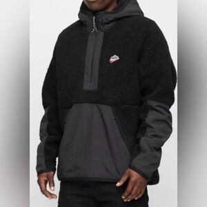 Nike sz L Sherpa Men's Black Hooded Half Zip Pullover Jacket like new!